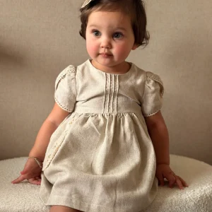 Linnen jurkje met bloemetjes