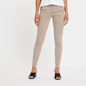 JOLIE PURE 057 - WARM SAND