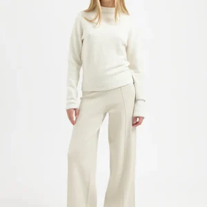 LIZZY TRUI - SAND SHELL