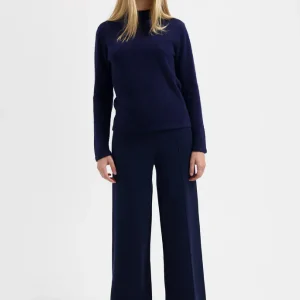 LIZZY TRUI - MID NIGHT