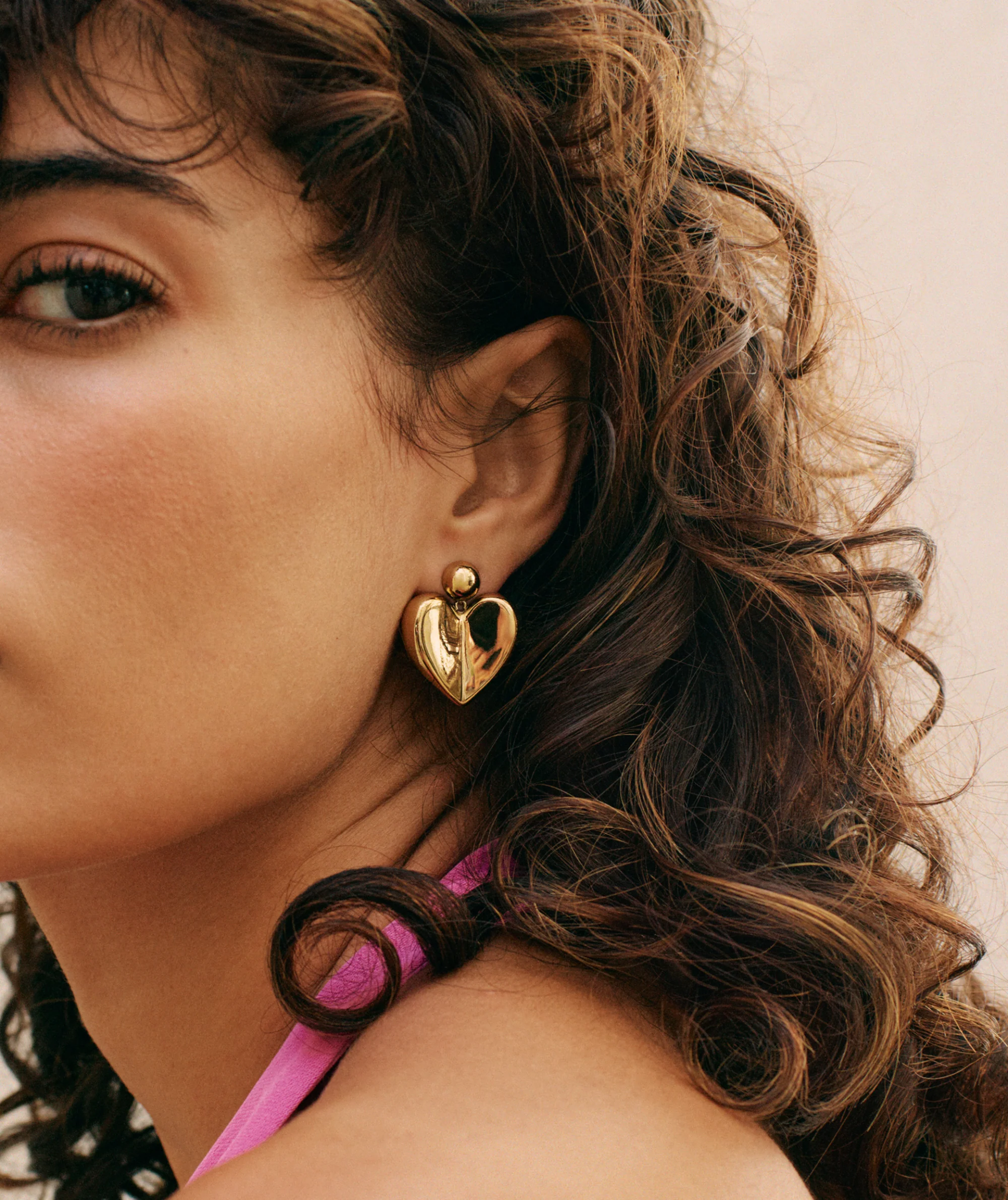 TRUE LOVE EARRINGS - GOLD - Afbeelding 3