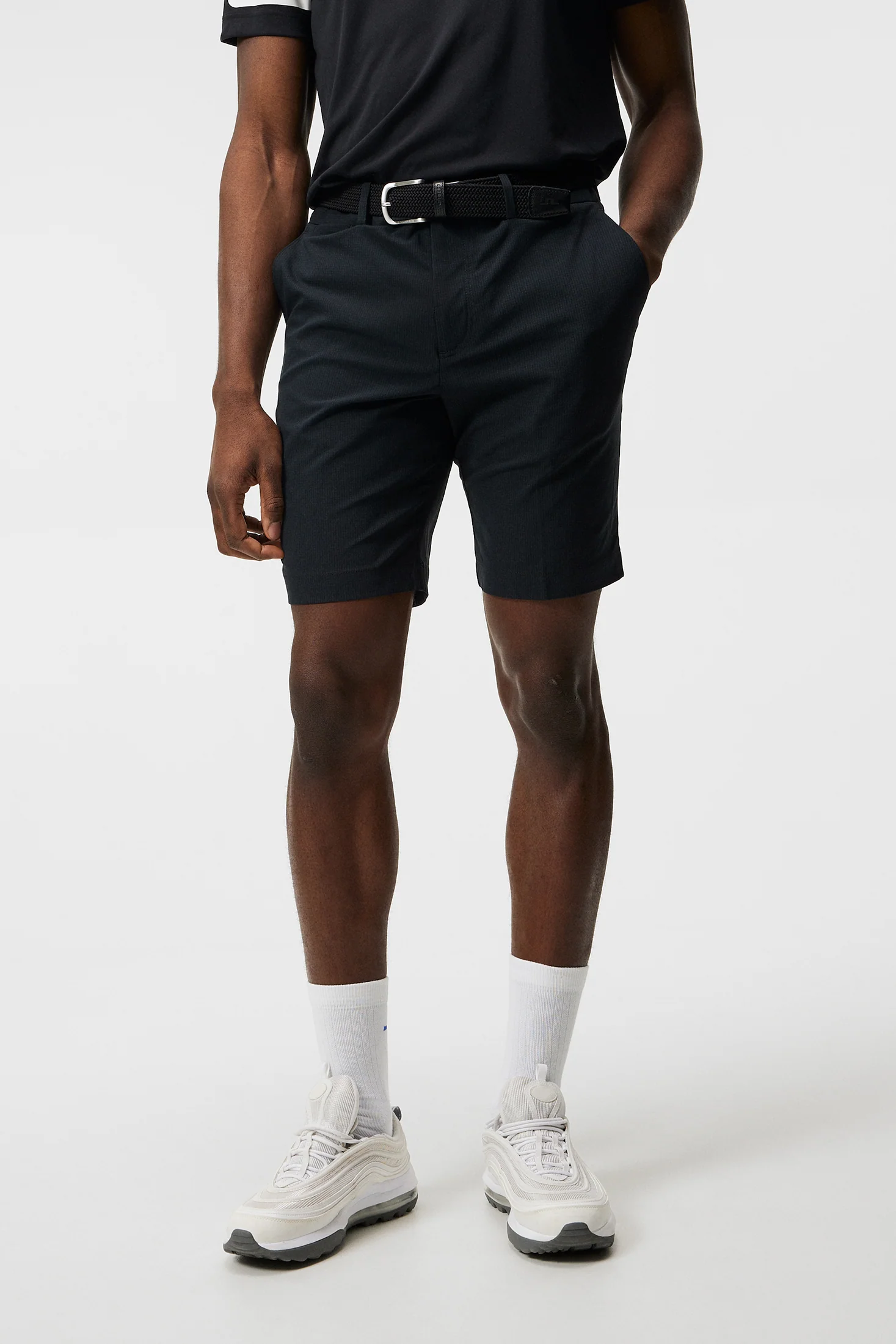 VENT TIGHT GOLF SHORTS - BLACK