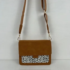 Schoudertasje met leuk design panter camel