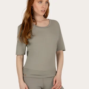 Kami Yoga Tee - Smokey Quartz