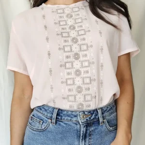 Lichtroze vintage top met borduursels | L