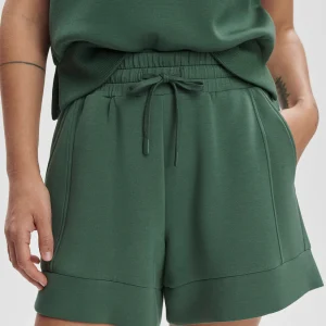 ATRIUM HIGH RISE SHORT 4.5 - CILANTRO