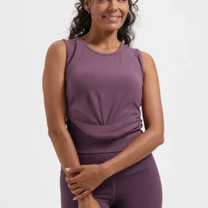 Veyra Cropped Yoga Tank - Berry